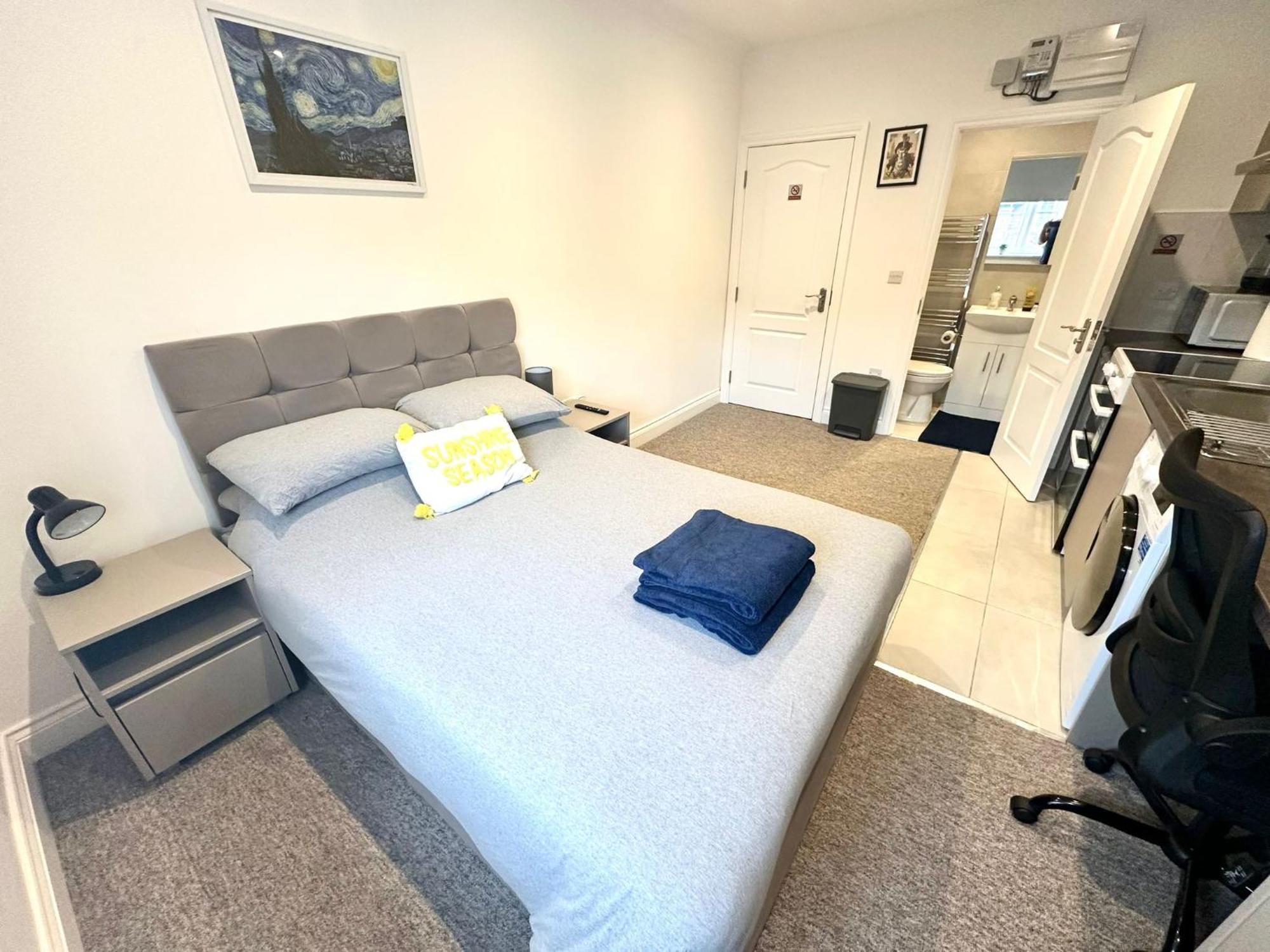 Bright Modern, Private Apartment,15 Mins To Central London Hendon Εξωτερικό φωτογραφία