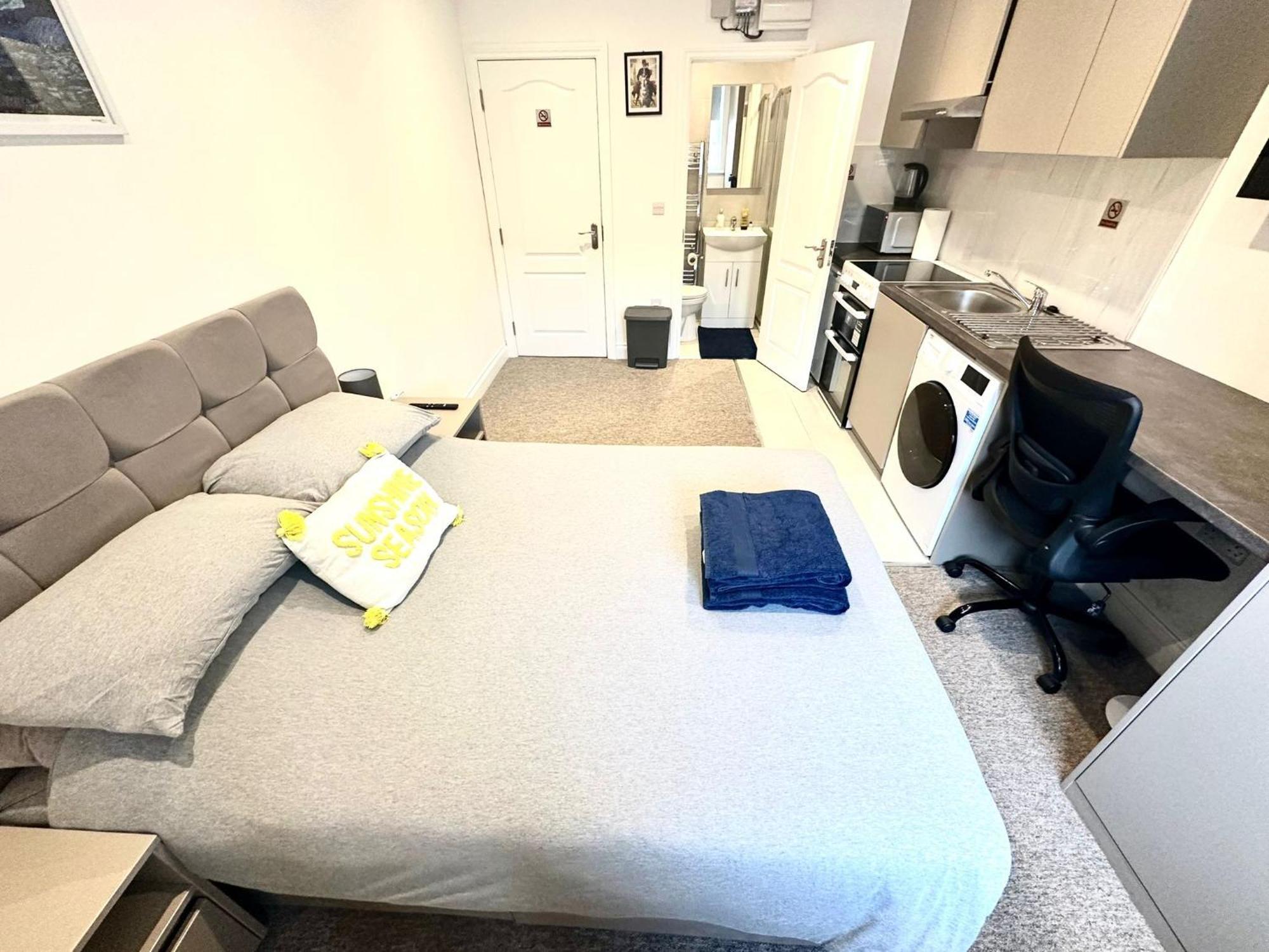 Bright Modern, Private Apartment,15 Mins To Central London Hendon Εξωτερικό φωτογραφία